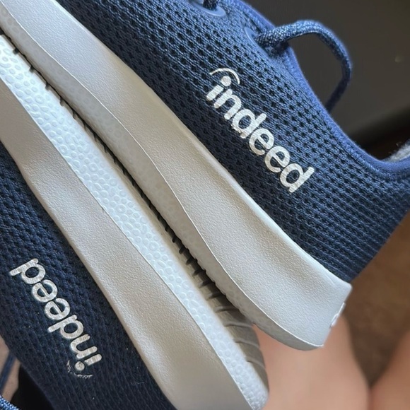 Allbirds Indeed size 9 - Picture 7 of 7